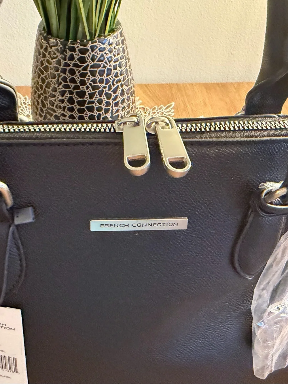 French Connection Womens Black Leather Travel Satchel/Top Handle Bag 12”x10”x6”